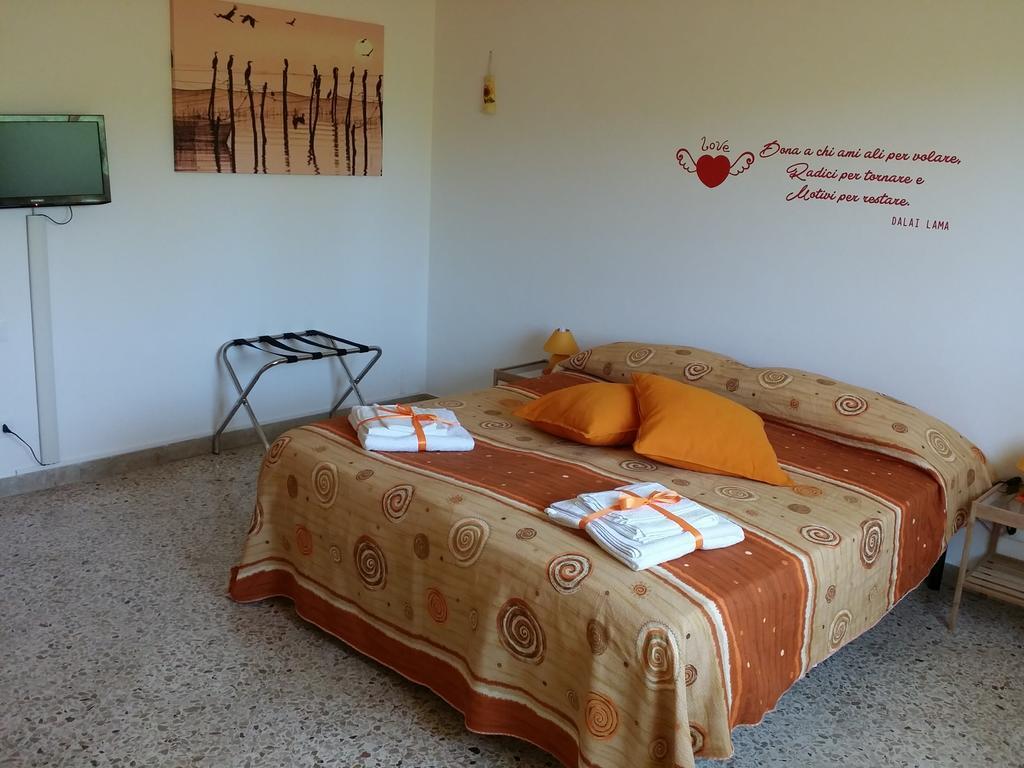 Bed & Breakfast Ciaramira Trapani Kamer foto