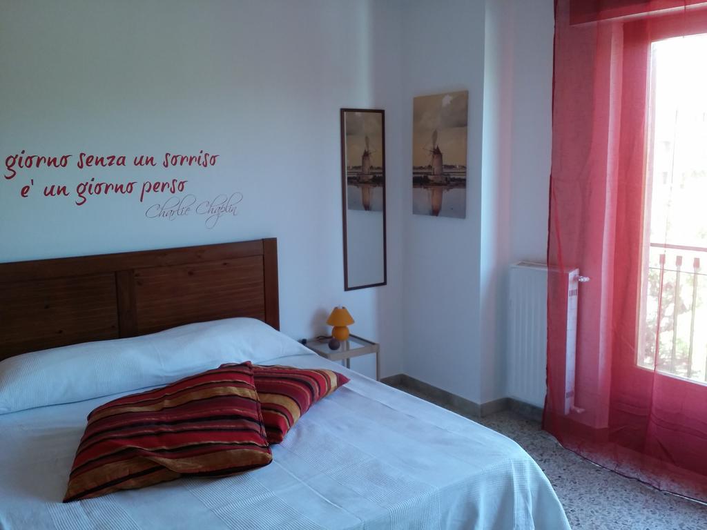 Bed & Breakfast Ciaramira Trapani Kamer foto